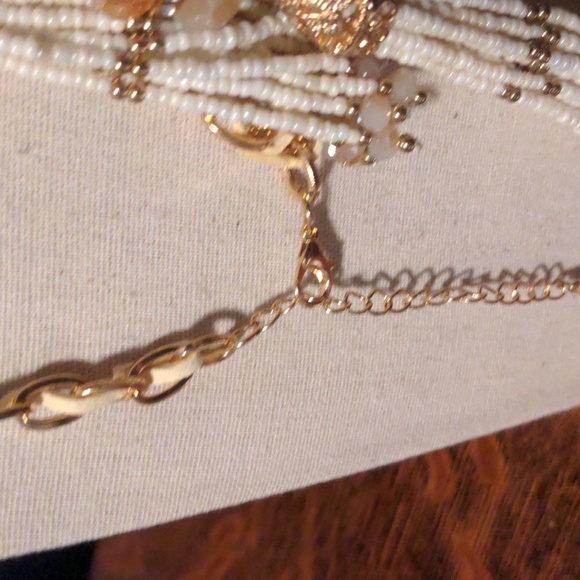 NWOT! Ivory Faux Leather and Gold Tone Chain Bead Tassel Knotted Necklace Belt - Picture 5 of 8